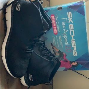 Sketchers Women’s Shoes